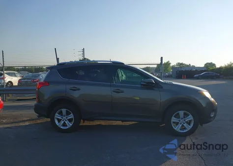 2013 Toyota Rav4 Xle z USA, uszkodzony, nr VIN 2T3WFREVXDW017133
